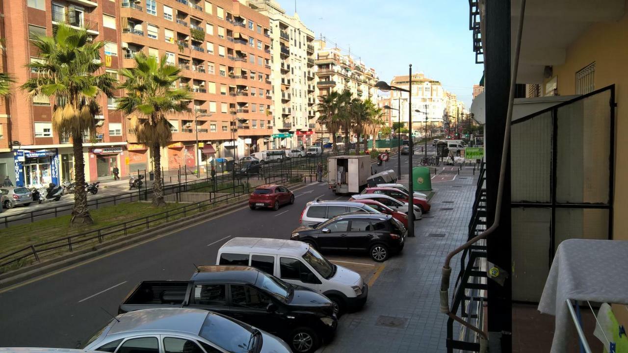La Casita De Pepe - Piso Compartido Hotel บาเลนเซีย ภายนอก รูปภาพ