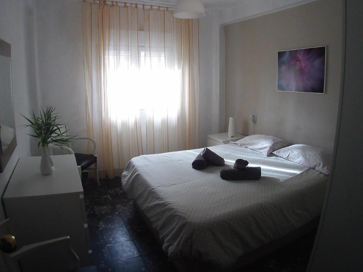 La Casita De Pepe - Piso Compartido Hotel บาเลนเซีย ภายนอก รูปภาพ