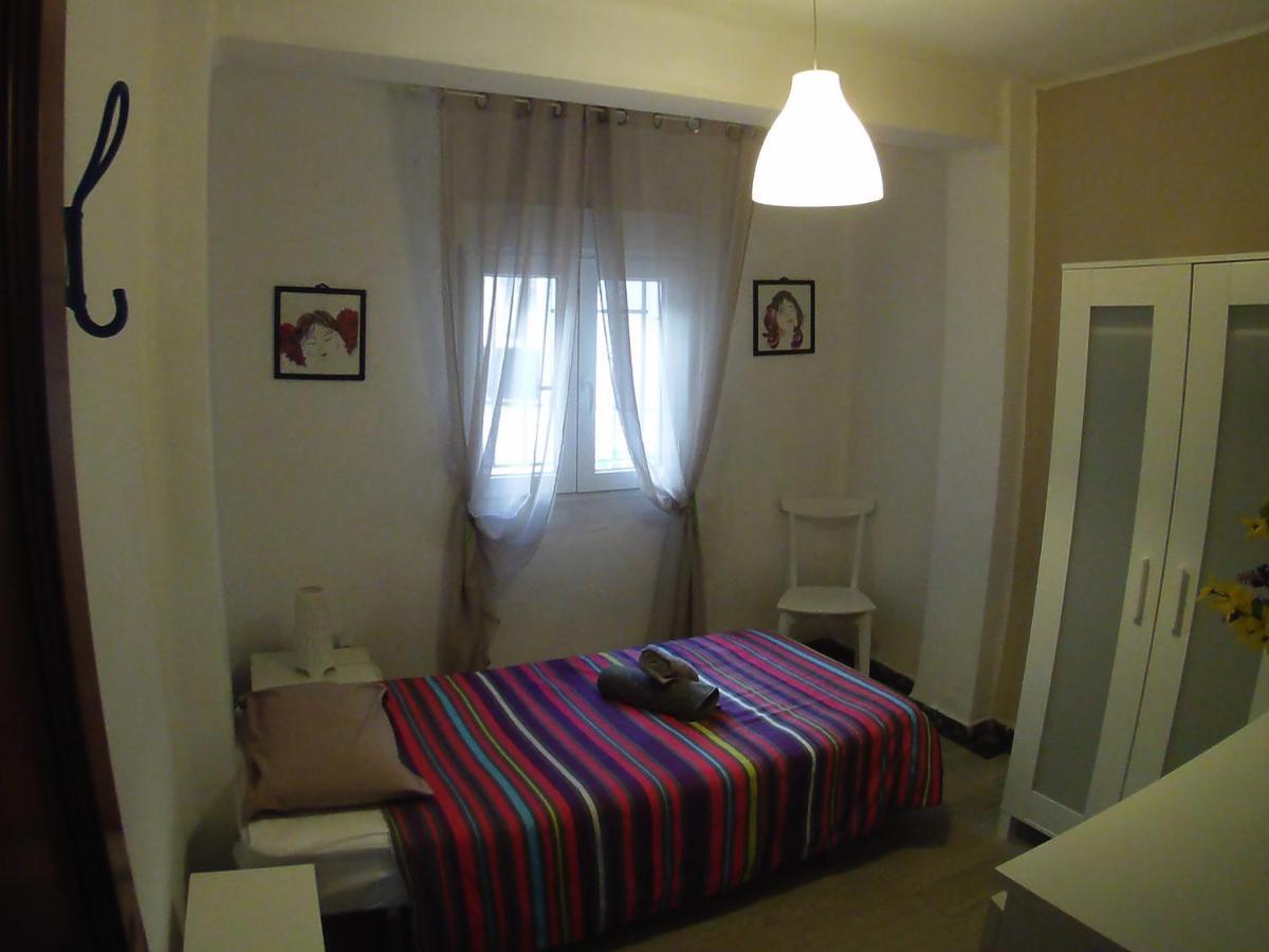 La Casita De Pepe - Piso Compartido Hotel บาเลนเซีย ภายนอก รูปภาพ